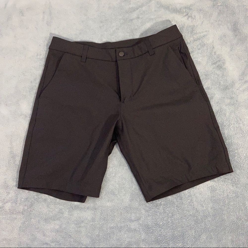 Lulu Lemon Men’s Black Casual Golf Shorts 31 $78